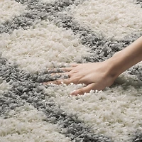 Safavieh Dallas Jerrie Geometric Shag Area Rug
