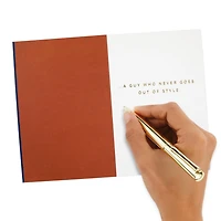 Carte de fête pour lui, carte de la fête des Pères, carte de félicitations, Signature de Hallmark (Verres à Whiskey, « Cheers to You »)