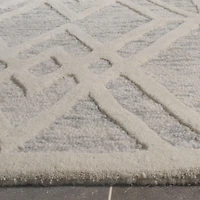 Safavieh Cambridge Rordan Faded Geometric Area Rug