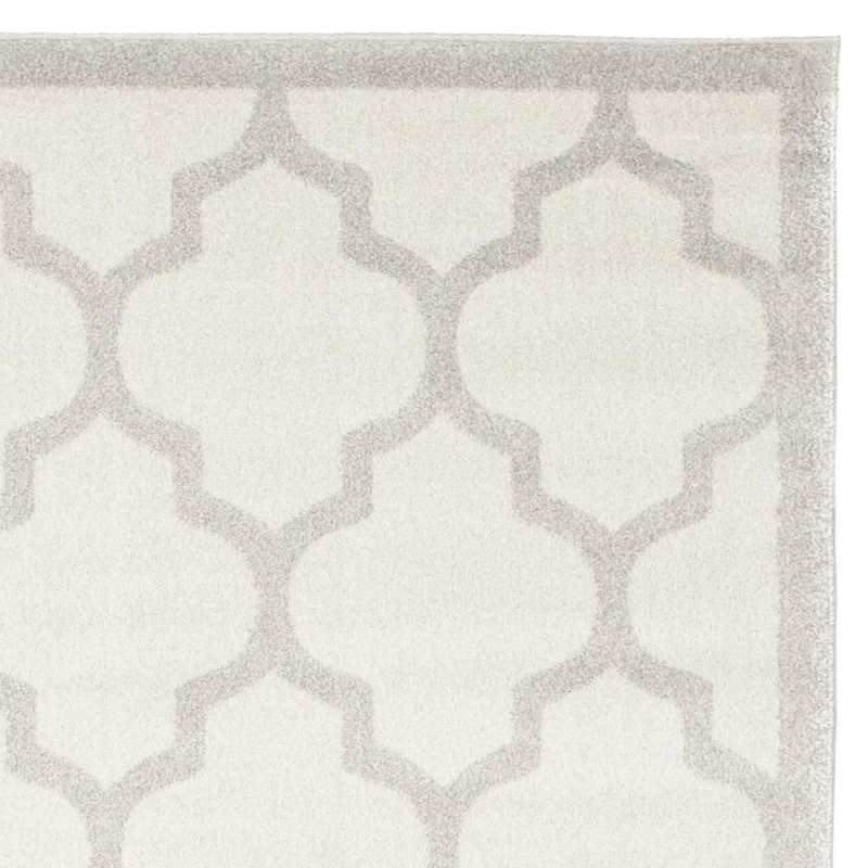 Safavieh Amherst Roderick Geometric Area Rug