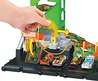 Hot Wheels City Super Recharge Fuel Station with 1:64 Scale Toy Car