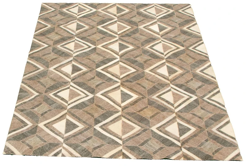 ECARPETGALLERY 4'11" x 7'9" Contemporary Cowhide Patchwork Handmade Area Rug for Living Room, Dining Room and Bedroom in Brown