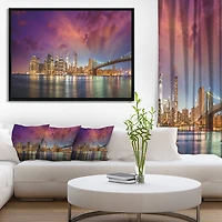 Design Art La Ligne D'Horizon De Manhattan Avec Des Nuages  Sur Toile Encadrée
