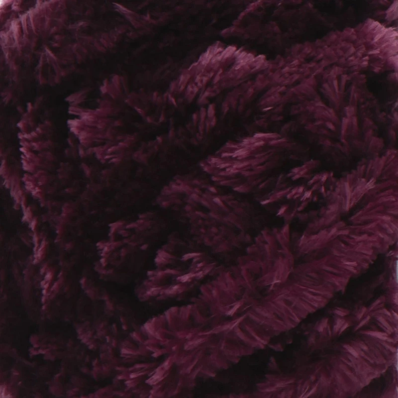 Bernat® Fil Velvet Plus™, Polyester #6 Super Volumineux, 10,5 Oz/300 G, 78 Yards