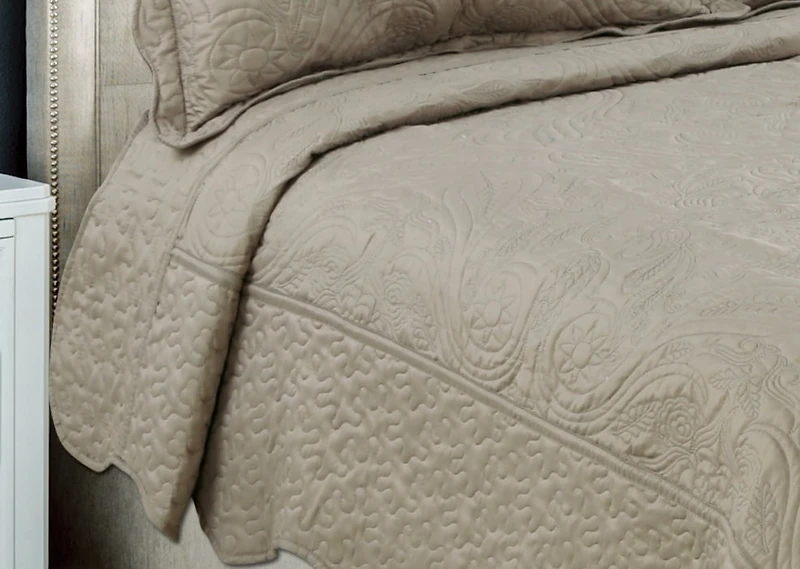 Marina Decoration Couvre-lit brodé ultra doux et uni, parure de lit d'été avec taie d'oreiller matelassée, motif cachemire floral taupe