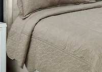 Marina Decoration Couvre-lit brodé ultra doux et uni, parure de lit d'été avec taie d'oreiller matelassée, motif cachemire floral taupe