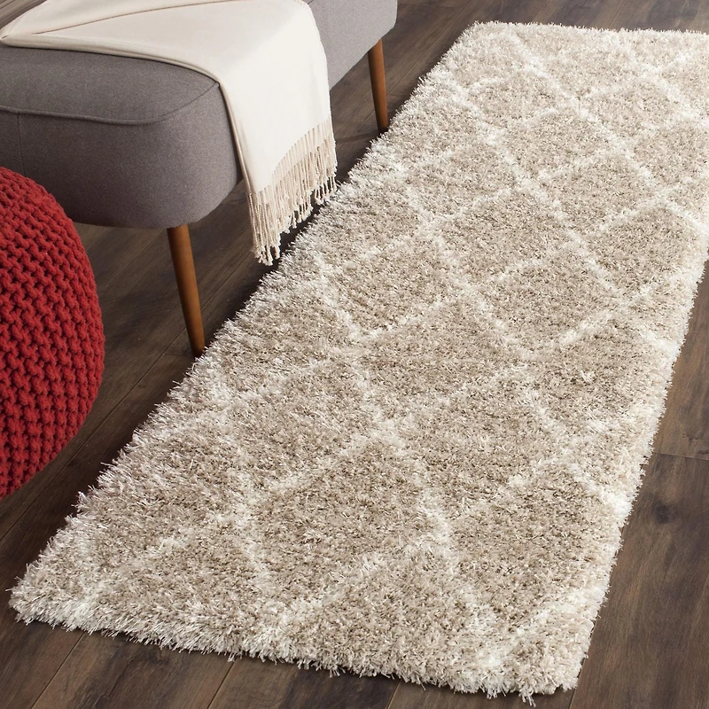 Safavieh Montreal Vesela Geometric Shag Area Rug