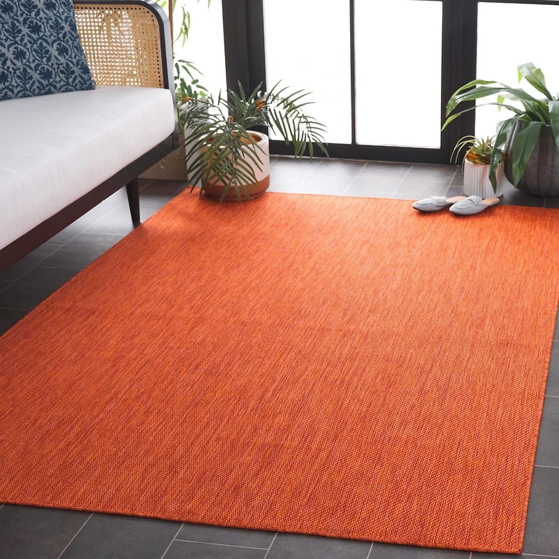 SAFAVIEH Beach House Lauressa Solid Indoor/Outdoor Area Rug