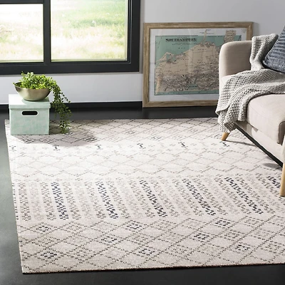 Safavieh Montage Faith Geometric Area Rug