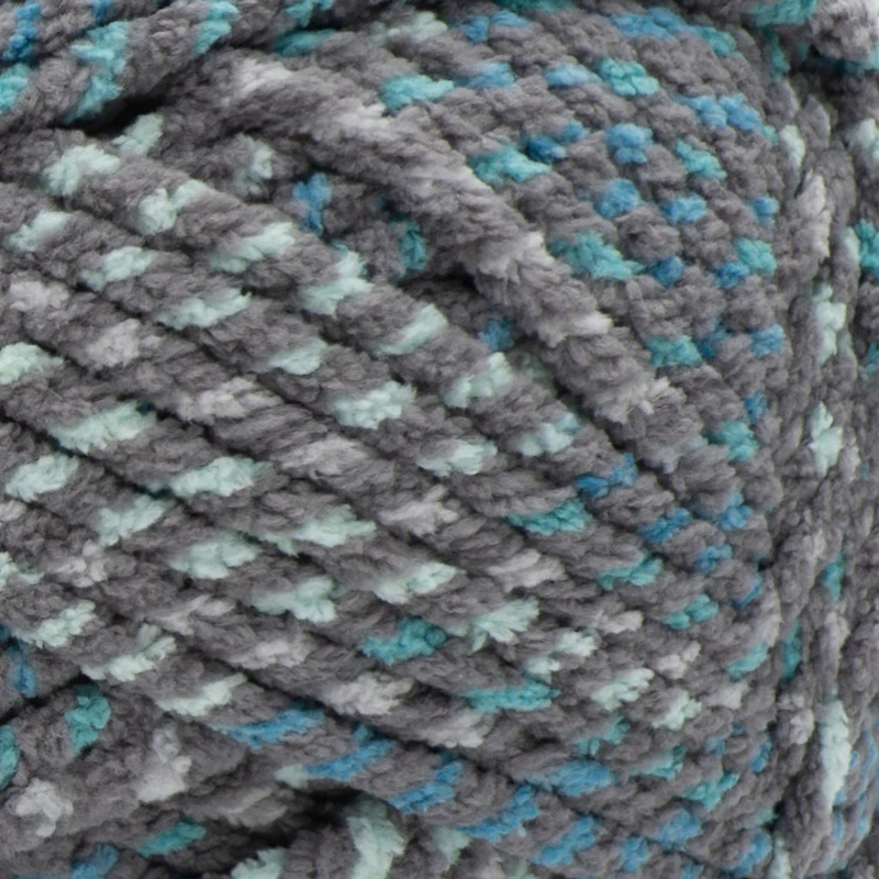 Bernat® Fil Couverture Twist™, Polyester #6 Super Volumineux, 10,5oz/300g, 220 Yards Fil super extensible en polyester #6