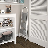 COSCO 2 étape de pliage de connexion Escabeau avec les grandes étapes résine, Max portée 8ft 1in (blanc et gris, de l'acier avec de la résine étapes)