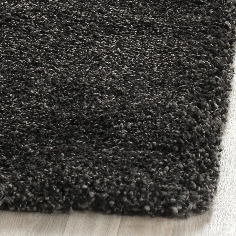 Safavieh Milan Harlow Solid Shag Area Rug