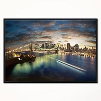 Design Art New York Sous Un Ciel Nuageux  Sur Toile Encadrée