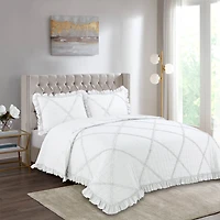 Marina Decoration Lush Ruffled Textured Shabby Chic Stitching Coverlet Bedspread Ultra Soft Solid Summer Embroidered Quilt Set with Quilted Shams