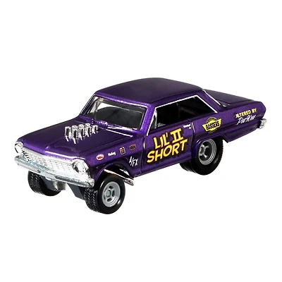 Hot Wheels Boulevard Chevy Nova GT, véhicule en métal moulé sous pression à l’échelle 1:64
