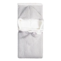 Safdie & Co. Couverture Jeté à Capuche Hoodzy Ultra Doux en Sherpa Réversible Gris Clair
