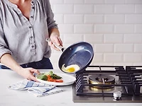 Poêle à frire antiadhésive céramique Blue Diamond de 12" Poêle à frire antiadhésive céramique Blue Diamond de 12"