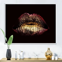 Designart Lèvres féminines métallisées dorées sexy IV ART MURAL À CADRE FLOTTÉ