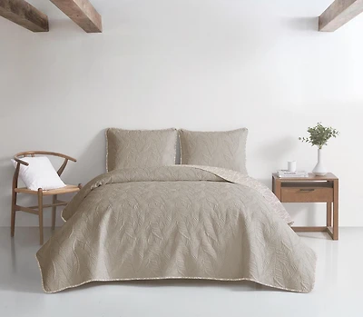 Delia 3 Piece Reversible Quilt Set
