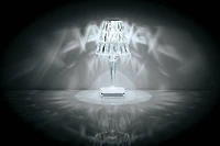 Lampe tactile à DEL en cristal multicolore de 10 po de Merkury Innovations .Lampe tactile LED en cristal