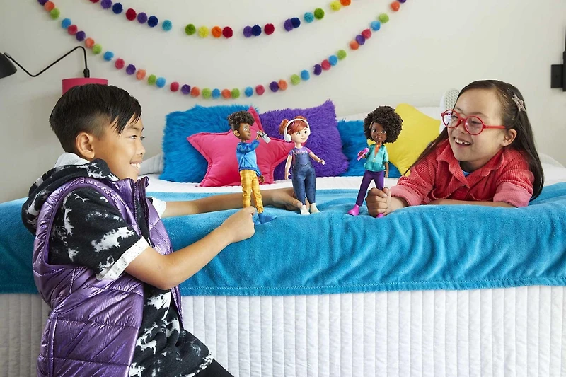 Poupée mode ​Karma Karma’s World avec tenue et microphone, jouets de la série originale de Netflix