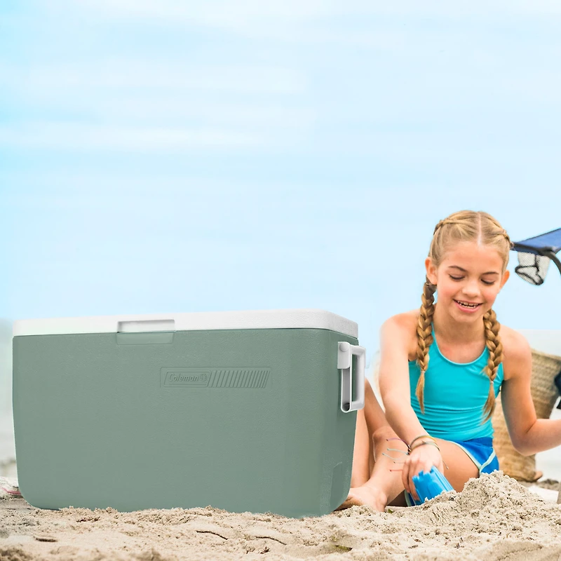 Coleman Chiller 48-Quart Hard Cooler, 45.4-Litre Portable Beach and Ice Chest Camping Cooler, Hickory Moss, Hickory Moss