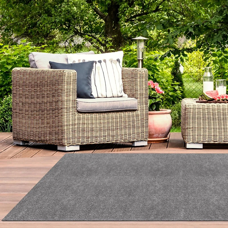 6 ft x 8 ft Light Grey Needlepunch Indoor Outdoor Patio Rug