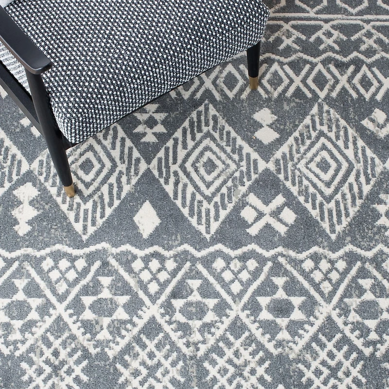 Safavieh Pyramid Henrietta Geometric Area Rug