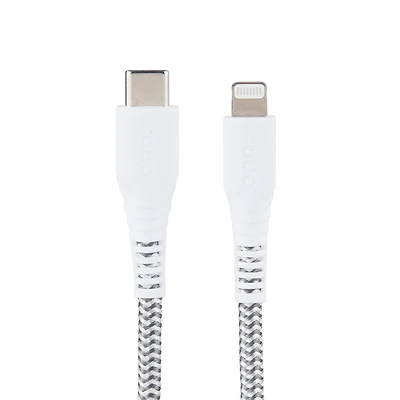 Câble tressé USB-C vers Lightning de 1,8 m/6 pi de Onn. Transfère pendant chargement