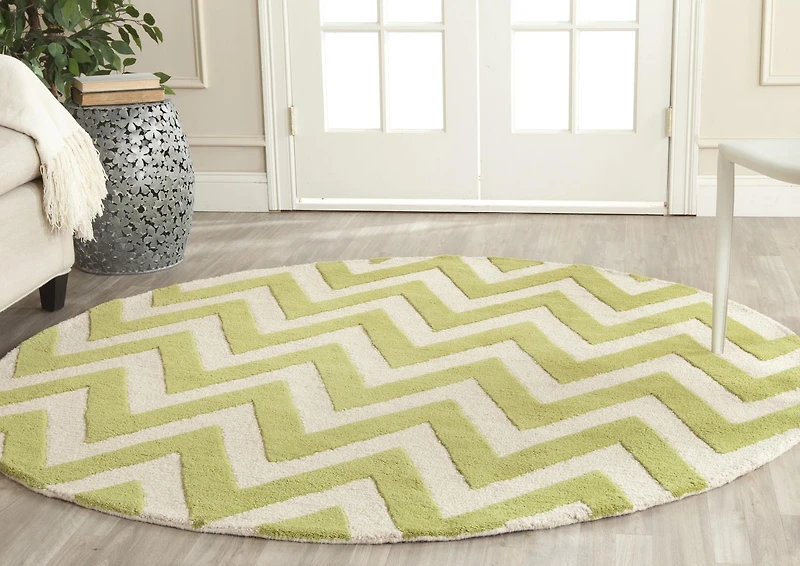 Safavieh Cambridge Kaitlyn Zig Zag Stripes Area Rug