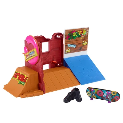Hot Wheels Skate Donut Skatepark Playset