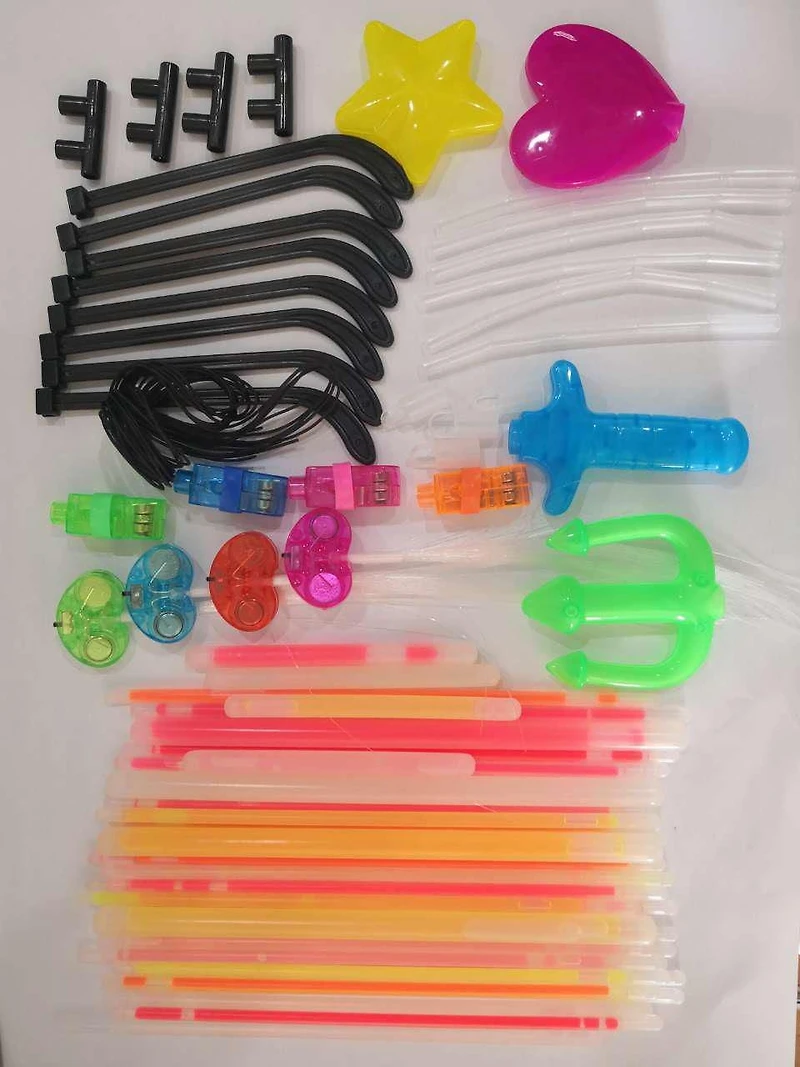 Façon de célébrer 108PK Light up & Glow pack pour Halloween décor pour le plaisir des enfants