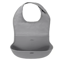 OXO Tot - Bavoir enroulable - Bavoir bébé et tout-petit en silicone souple, imperméable et léger - Le tissu se roule dans la poche pour les voyages et le stockage - Gris