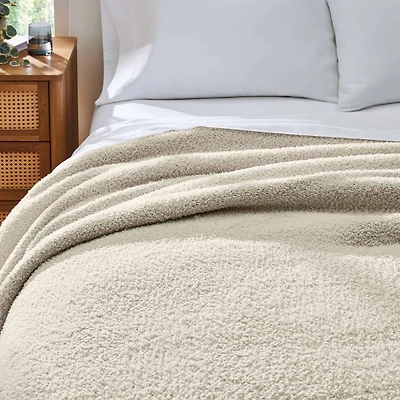 Better Homes & Gardens Blanket<br>Cozy Knit