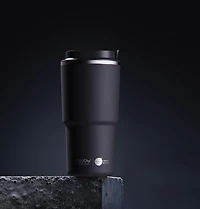 Asobu Tumbler isolée Pick Me Up