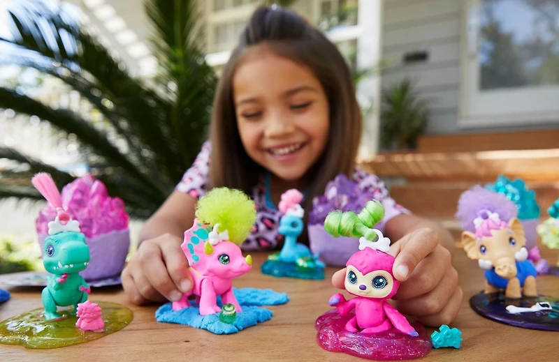 Cristaux avec Bébé Dinosaure ​Club des Cavernes, Animal Surprise - Motifs peuvent  Varier