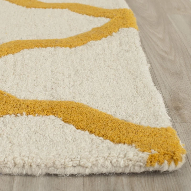 Safavieh Cambridge Liam Geometric Area Rug