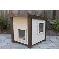 New Age Pet Albany Feral Outdoor Cat Shelter With vinyl flaps