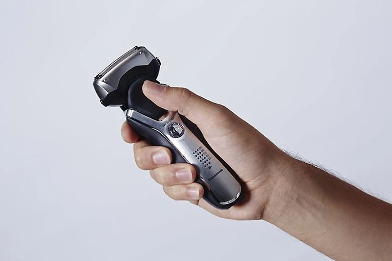 Rasoir à sec / mouillé à 3 lames Panasonic de qualité supérieure (ESRT67S)