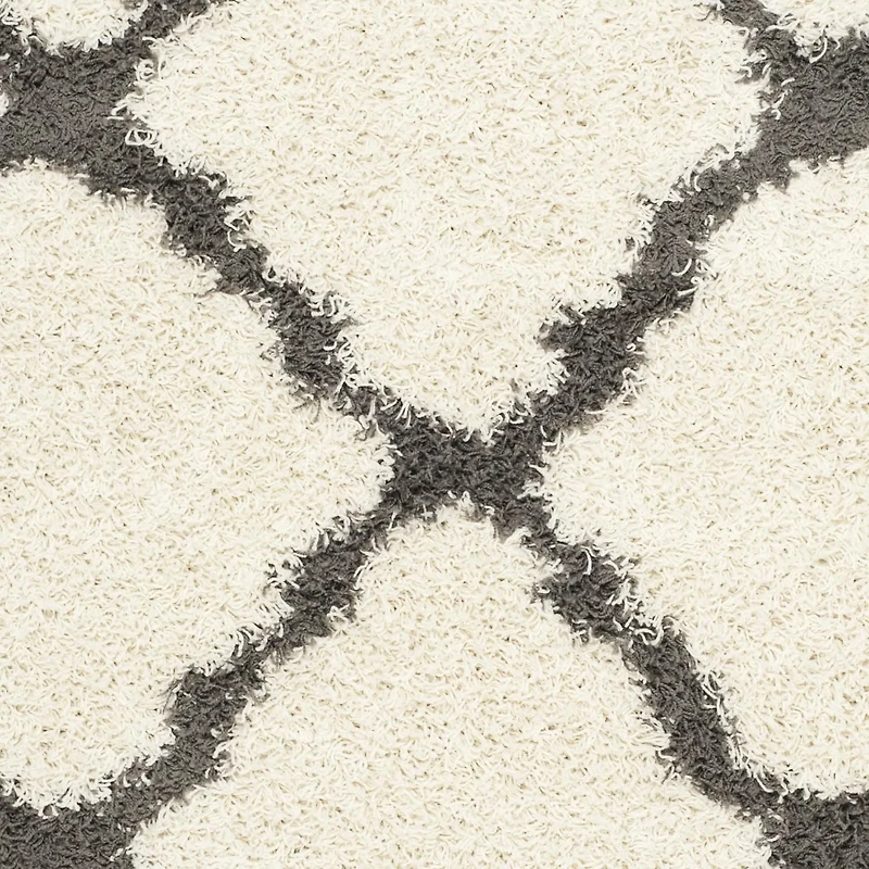 Safavieh Dallas Logan Geometric Shag Area Rug