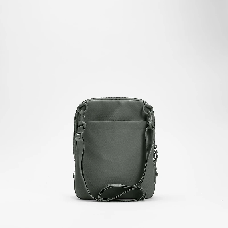 Incase A.R.C. Crossbody Bag - Smoked Ivy pour (PC)