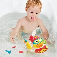 Jet Duck Créez un Pompier – Jouet de Bain à Piles avec Action de Jet d'Eau, 15 Accessoires pour Personnalisation, Aventure Amusante pour l'Heure du Bain des Enfants