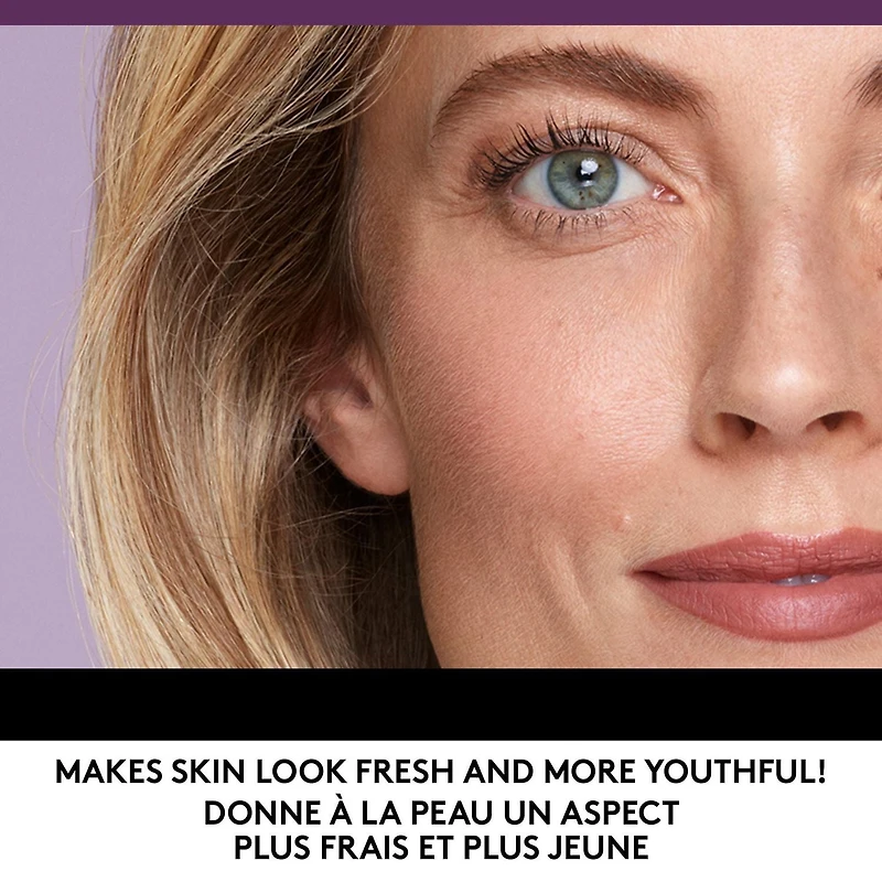 COVERGIRL - Poudre pressée Simply Ageless Instant Wrinkle Blurring, avec acide hyaluronique et vitamine C - formule hydratante, matifiante, 100% Sans Cruauté Poudre pressée crémeuse