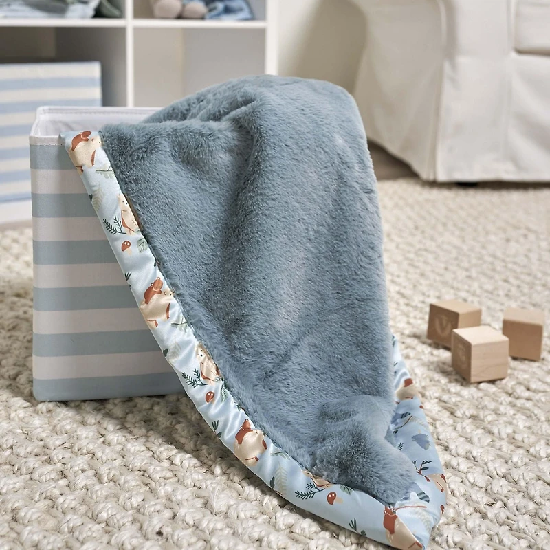 Modern Moments by Gerber Baby 1 Pack Plush Blanket with Satin Trim, Sized 30" x 40"