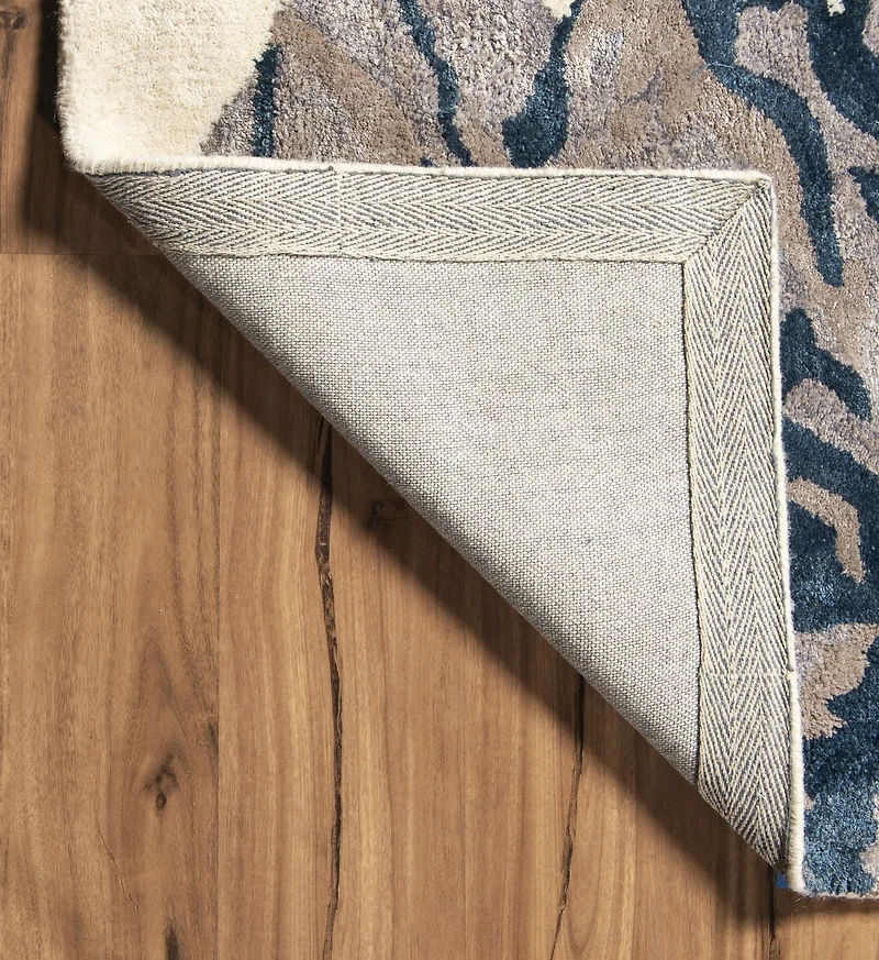 Tapis d'appoint en Laine Aspire Fleurs ivoire et marine de 2 pi x 3 pi