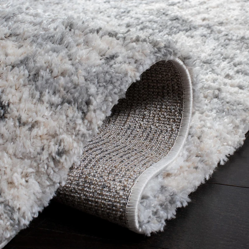 SAFAVIEH Berber Carrie Abstract Shag Area Rug