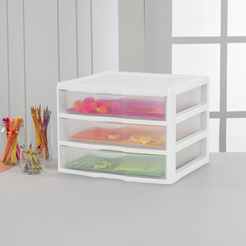 Grand unité de 3 tiroirs de Sterilite en blanc