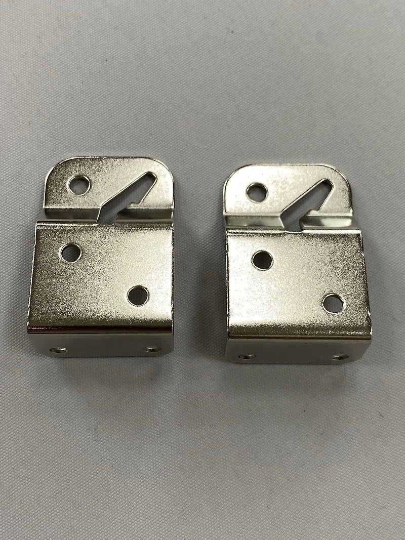 Support universel pour abat-jour Mainstays, nickel Support d'abat-jour universel