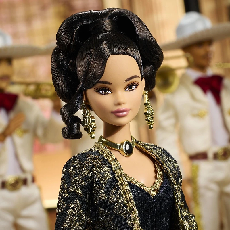 Poupée Barbie Signature, Juan Gabriel de collection vêtue d’une tenue chic noir et or avec veste courte et accessoires dorés
