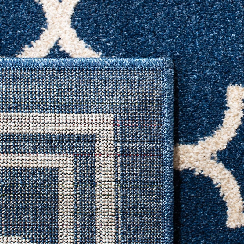 SAFAVIEH Amherst Trina Geometric Area Rug